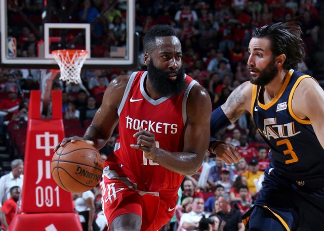 篮球球队主场连胜记录不断刷新