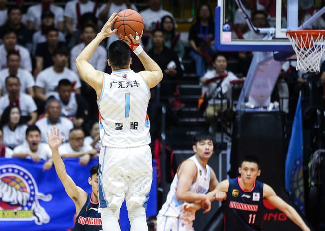 关于杀手锏三分球命中率高达%，助球队取胜的信息