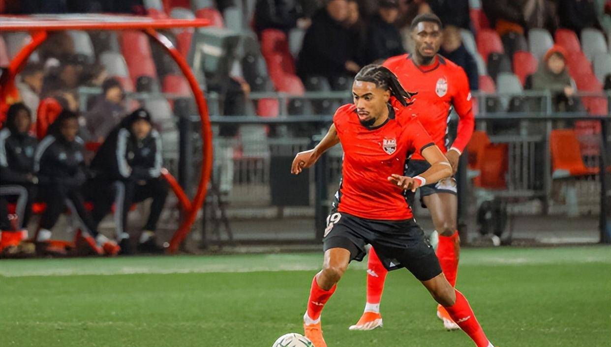 关于甘冈客场战平：法甲中游球队实力相当的信息