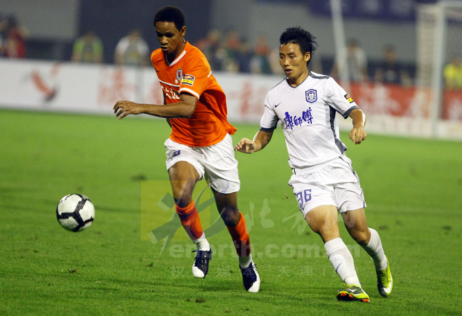包含泰达客场击败鲁能，迎来近期首胜的词条