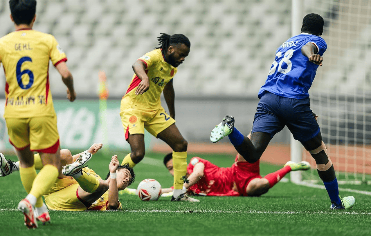 包含意甲球队备受伤病困扰，战绩大幅下滑的词条