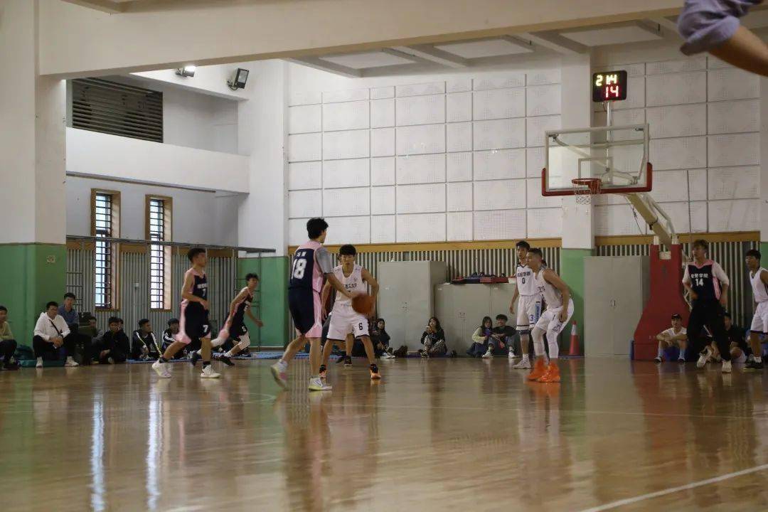 战术新招！球队战力大涨连捷晋级的简单介绍