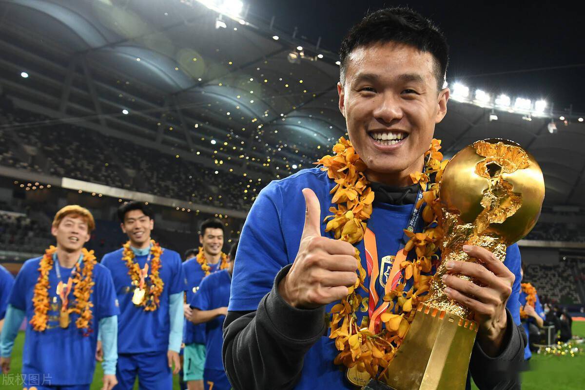 包含苏宁失利于上港，出线前景莫测的词条