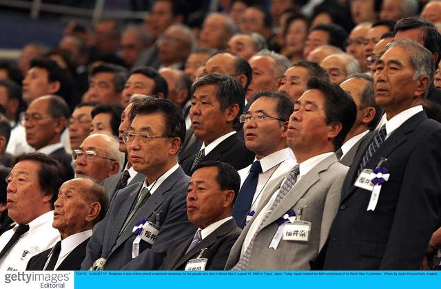 包含荷兰国家队压力攸关，冠军意图逐渐模糊的词条