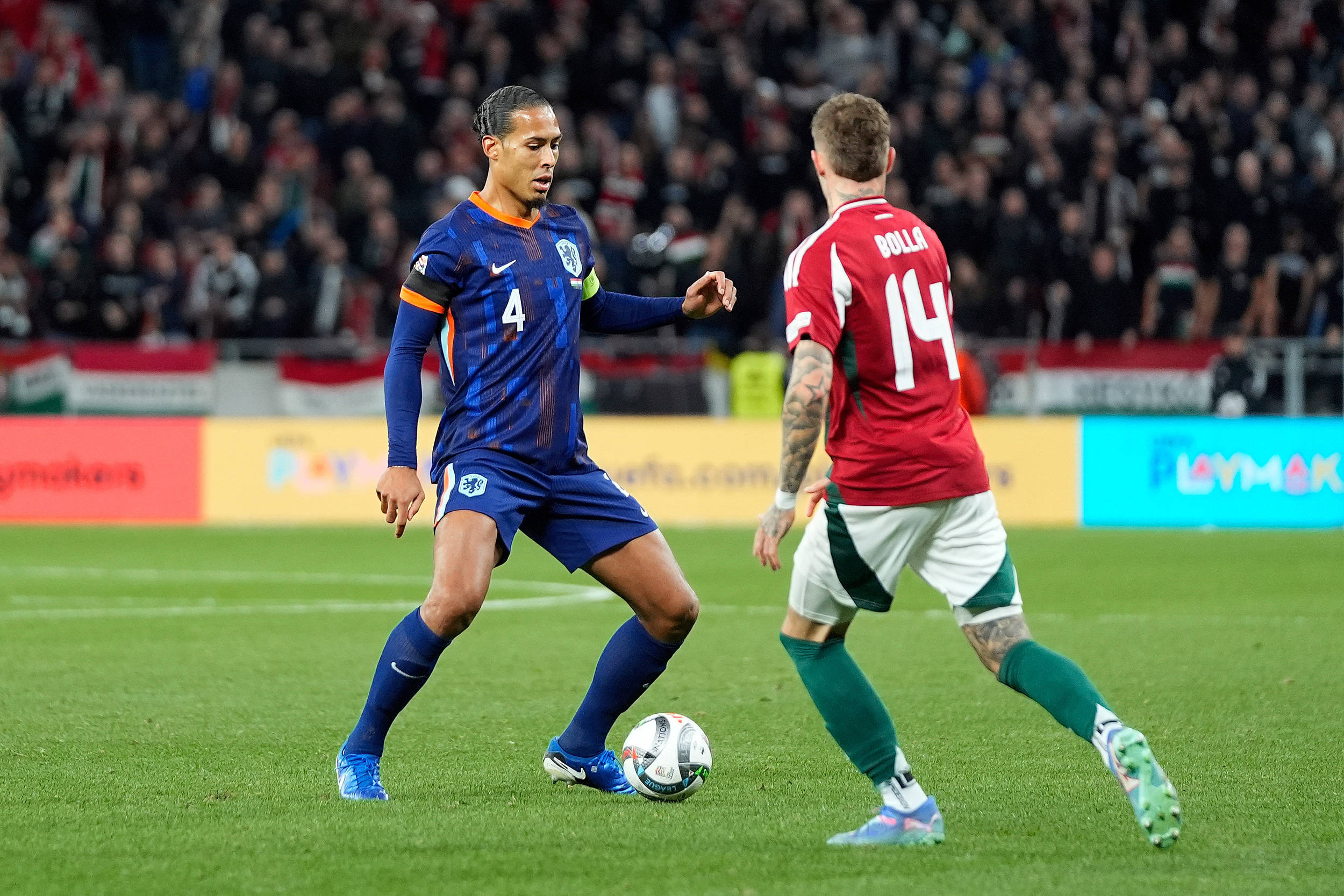 波黑队历史性晋级，全队欢庆的简单介绍